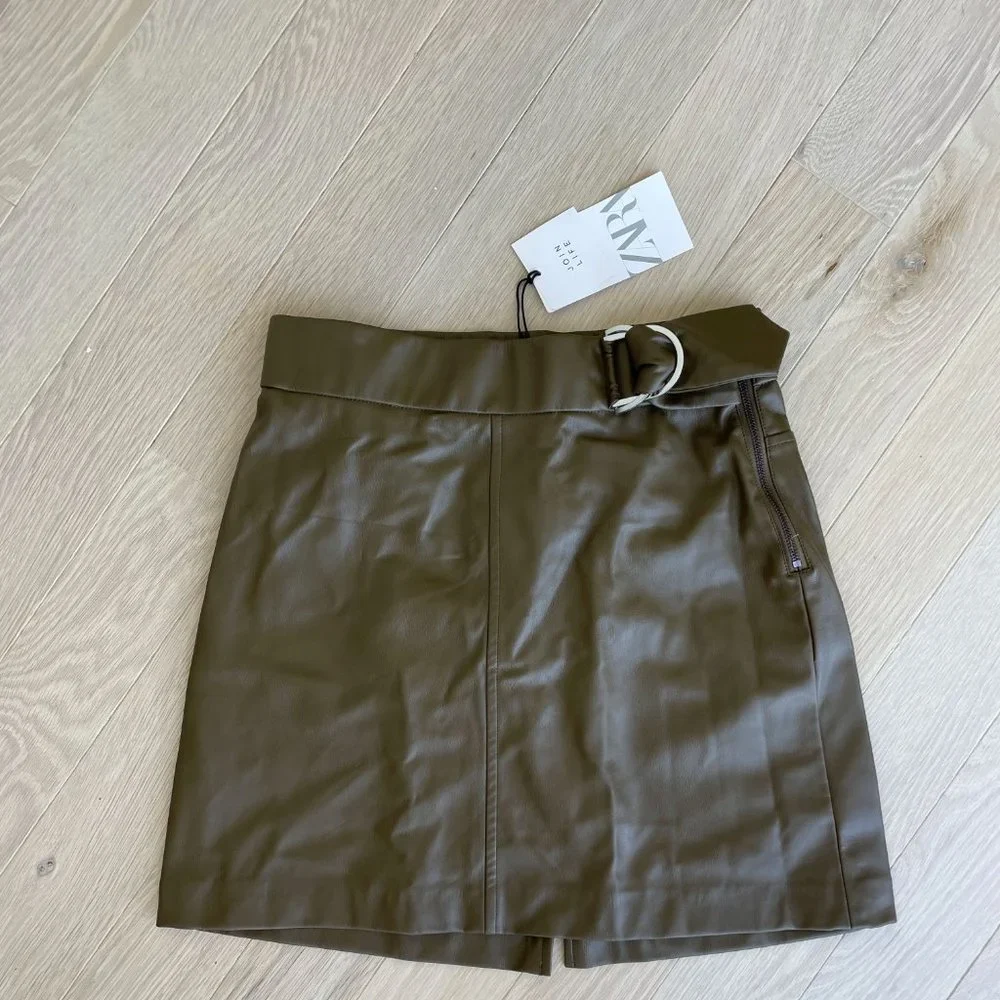 NWT ZARA Faux leather mini skirt army green size S - Picture 2 of 4